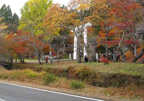 土津神社